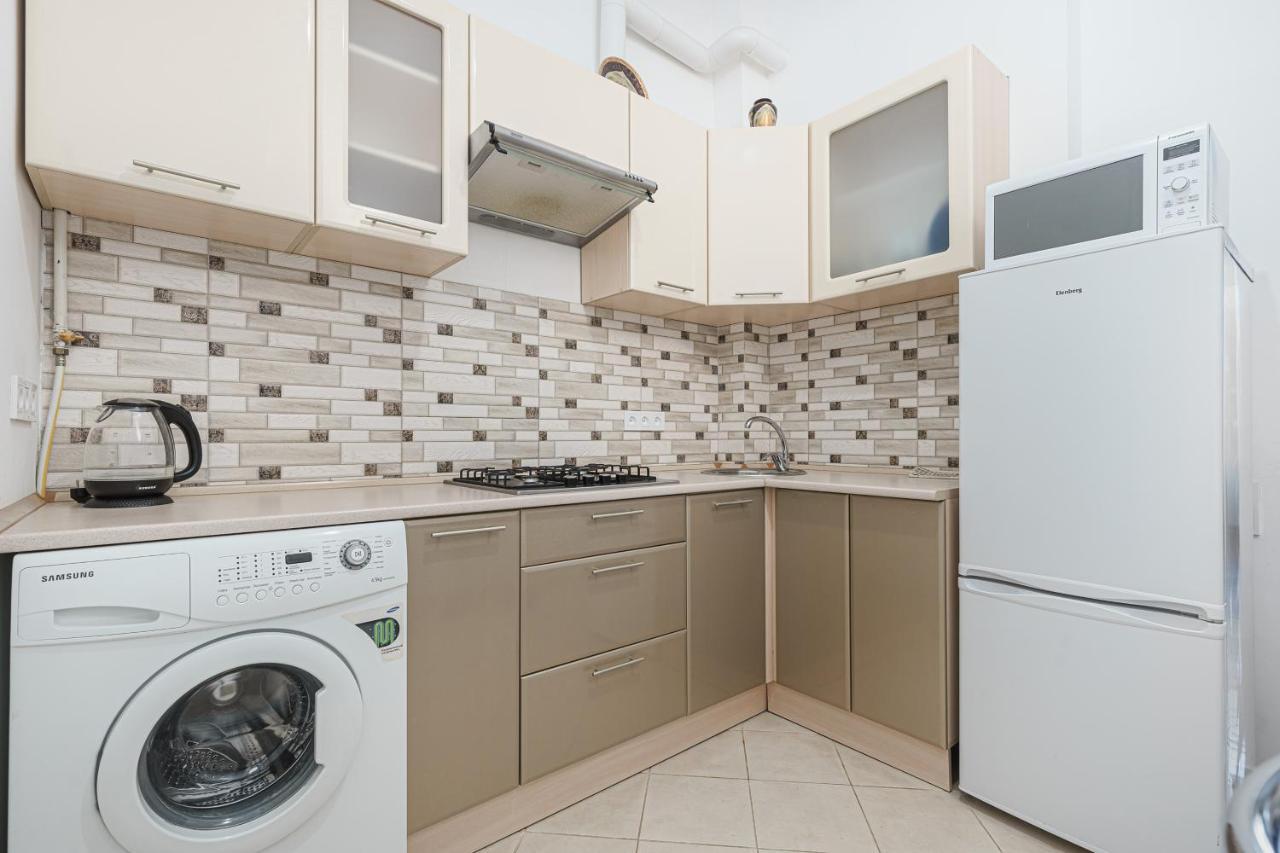 Nice Apartment In The City Center Odesa Exterior foto