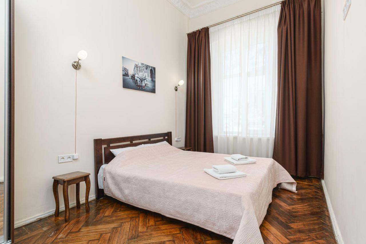 Nice Apartment In The City Center Odesa Exterior foto